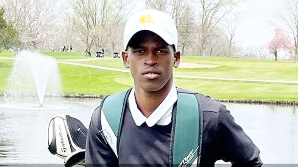 US based Rwandan golfer Patrick Rukundo getting ready to train at the Miami Valley Golf Course. Net photo.