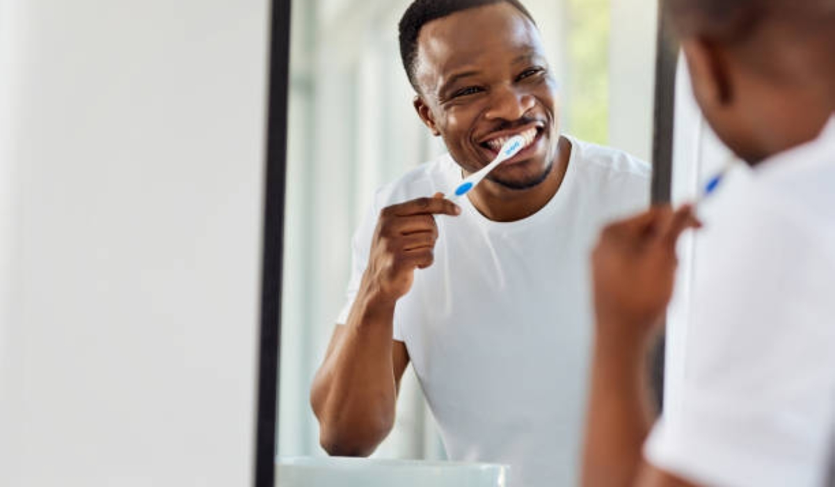 Dentist advise brushing in vertical motion and replacing your toothbrush regularly. Net photo.