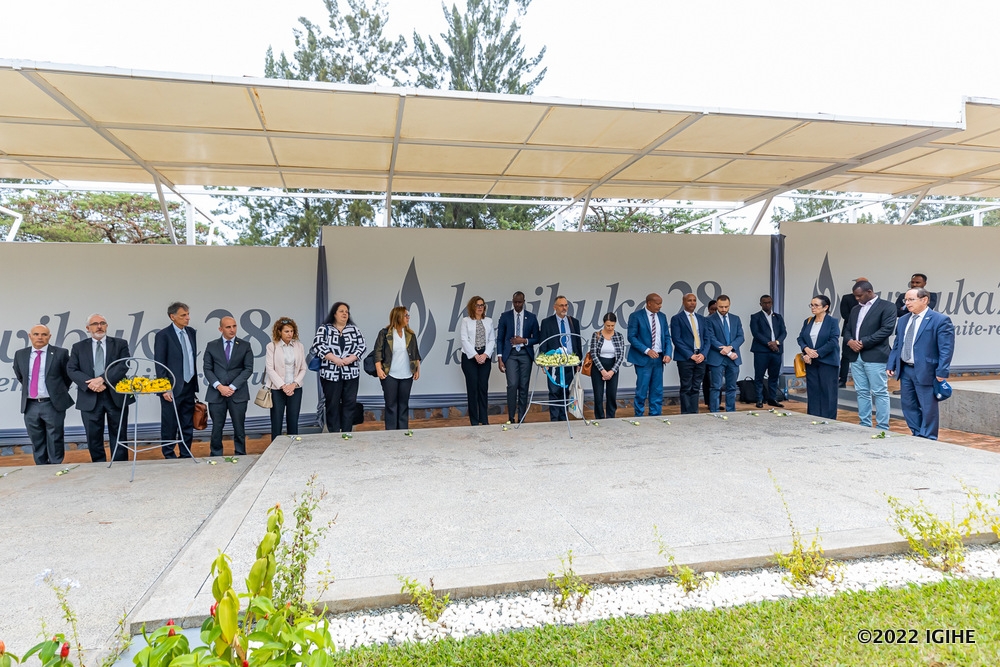 Israeli ambassadors to Africa visited Kigali Genocide Memorial. / Photo: Igihe