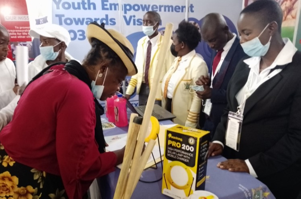 Members of Zimbabwe Youth Council during an open Day to explain their activities in Zimbabwe. Zimbabwe Youth have recently announced that they need die business ties with Rwanda.Courtesy