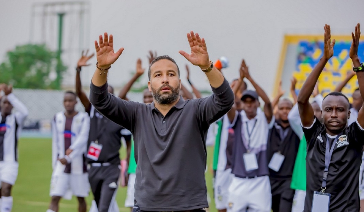 APR FC head coach Adil Mohammed applauds the club’s players after the match. US Monastir eliminated the army side after beating them 3-0 in the second leg in Tunisia on Sunday. / Photo: Courtesy