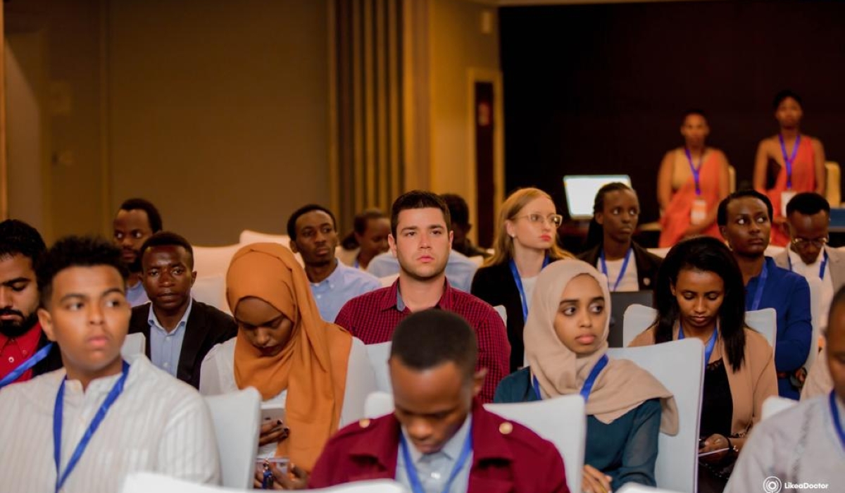 Medical students during the conference. / Photos: Courtesy