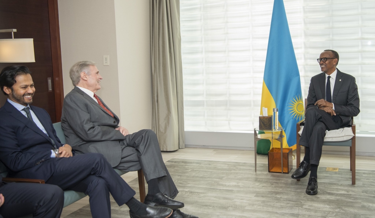 President Paul Kagame meets with Raymond Chambers, World Health Organization  Ambassador for Global Strategy in Newyork  on Thursday, September 22. Photo by Village Urugwiro