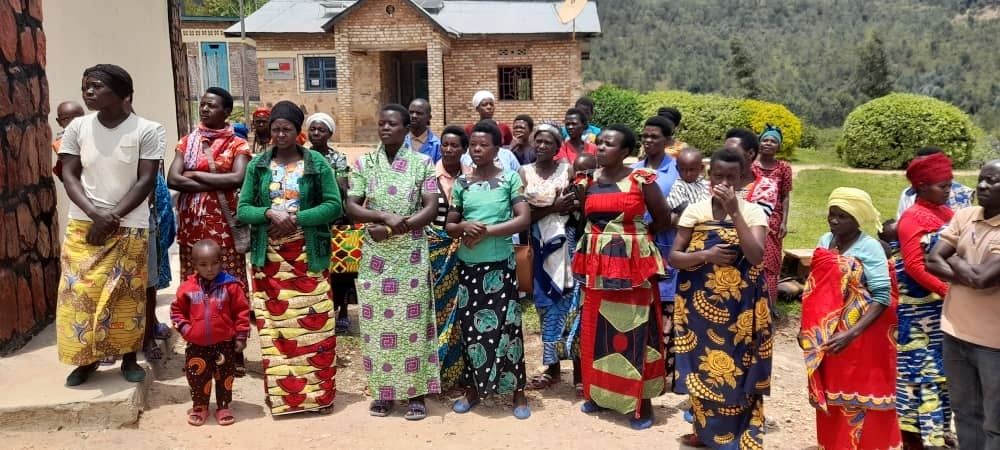 Women whose kids benefit from ECDs services to fight stunting and malnutrition, during a briefing session on how to take care of children aged to three to six years in Nyamagabe District. All photos: Courtesy.
