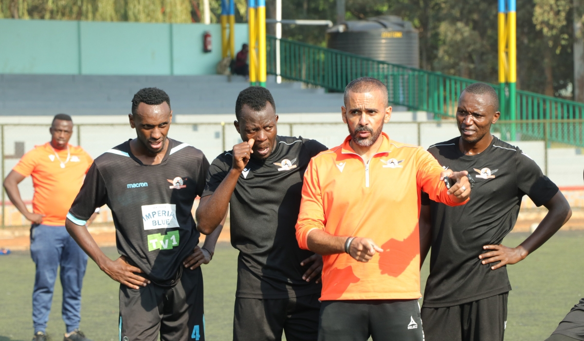 Gasogi coach Ahmed Adel talks to the club’s players during a training session. The Egyptian coach has appealed the CAF ban that was imposed on him recently. Photo: Courtesy.