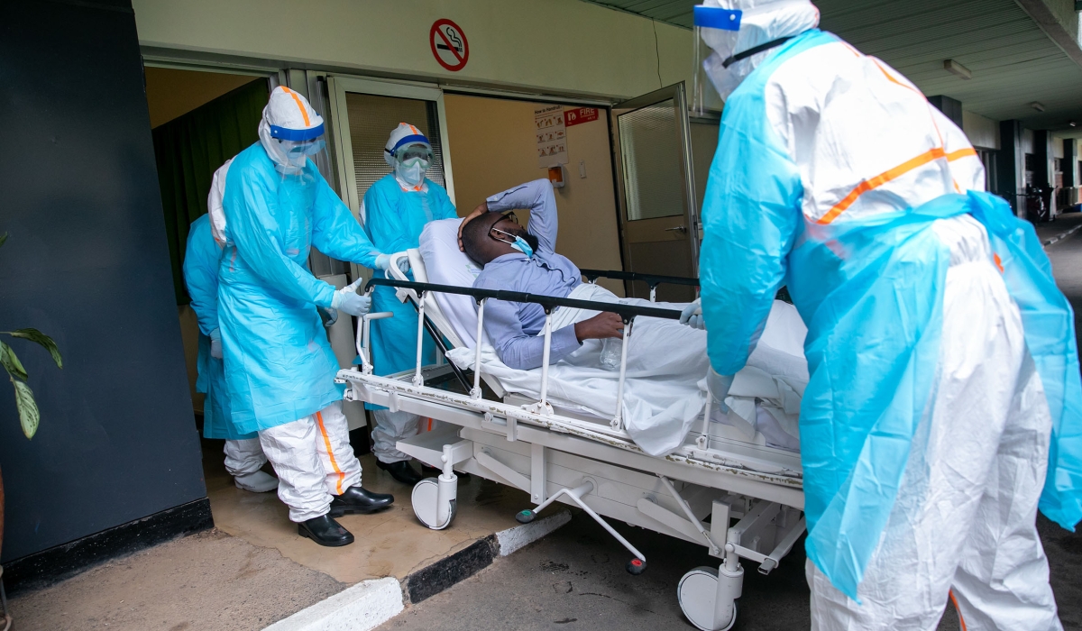 Healthcare personnel conduct medical simulation for management and treatment of suspected Ebola cases and patients at King Faisal Hospital in Kigali on Monday, October 17. The drills were carried out as part of the country’s ongoing preparedness in case of an outbreak of the deadly virus, which has recently been confirmed in neighbouring Uganda.  Photo: Olivier Mugwiza.