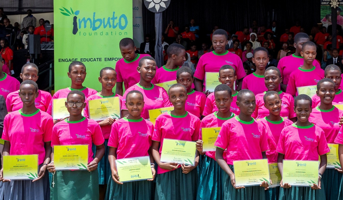 Some of the 784 best performing schoolgirls during the celebration of the 10th anniversary of the
International Day of the Girl, in Musanze District on October 11. Photo: Courtesy.
