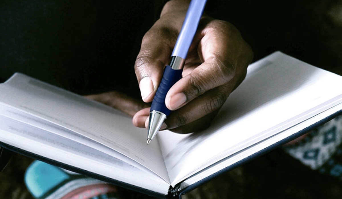 A journal can also be used to increase self-
awareness. Photo/Net
