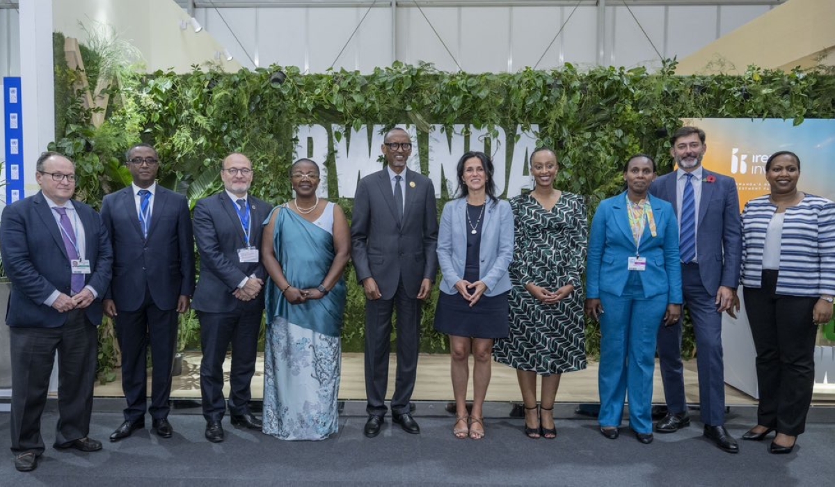 President Paul Kagame in a group photo during the launch of Ireme Invest, Rwanda’s green investment facility, on the sidelines of COP27 in Egypt on Monday, November 7. Village Urugwiro