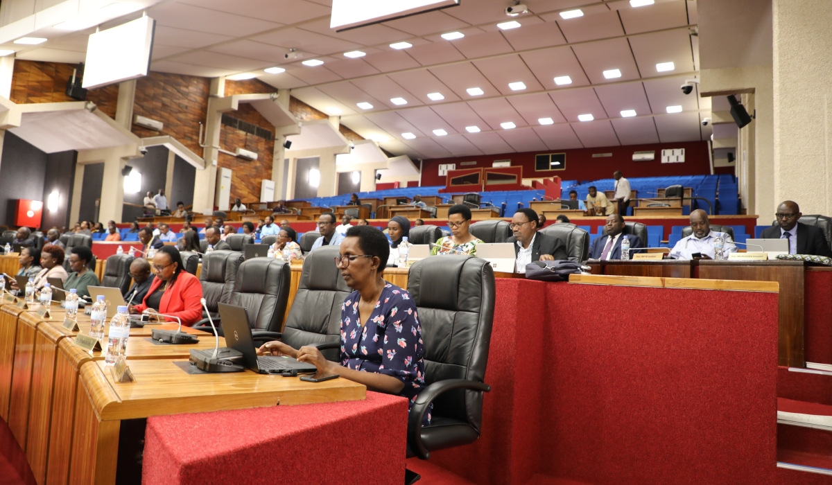 The Commission’s activity report for the fiscal year 2021-2022 was presented to Parliament ,both Chambers.