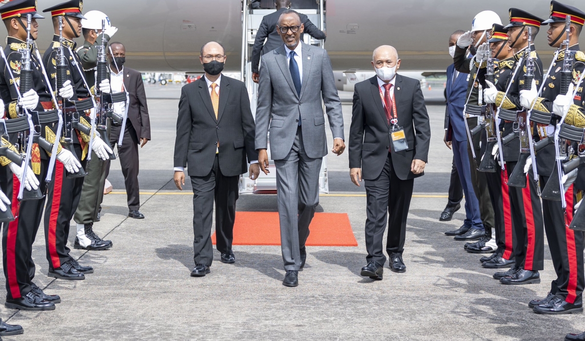 President Paul Kagame arrives in Bali to join world leaders for the  G20 summit in Indonesia, on Monday,  November 14. Photo by Village Urugwiro