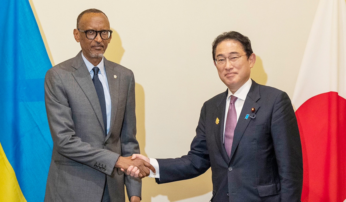 President Paul Kagame meets with Japanese Prime Minister, Fumio Kishida, at the sidelines of the upcoming G20 summit  in Indonesia, on Monday, November 14. Photo by Village Urugwiro