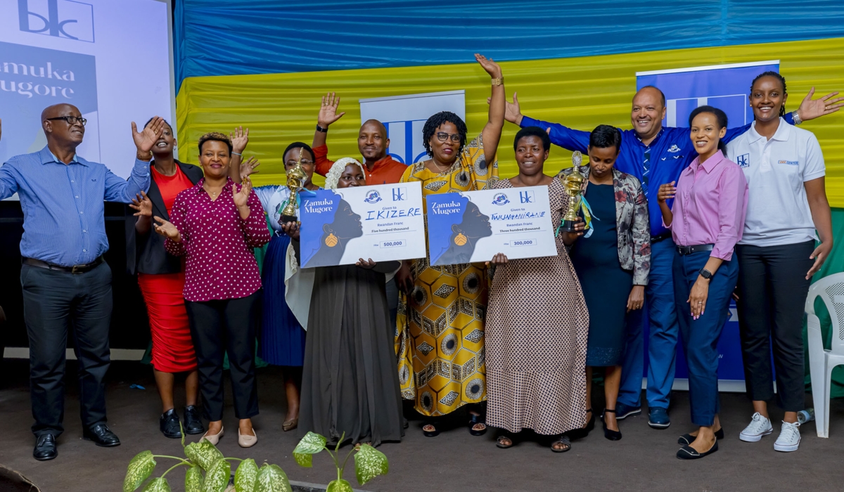 Bank of Kigali in partnership with the Association des Métis au Rwanda has supported saving and development groups of women whose children were
abandoned. Photos: Courtesy.
