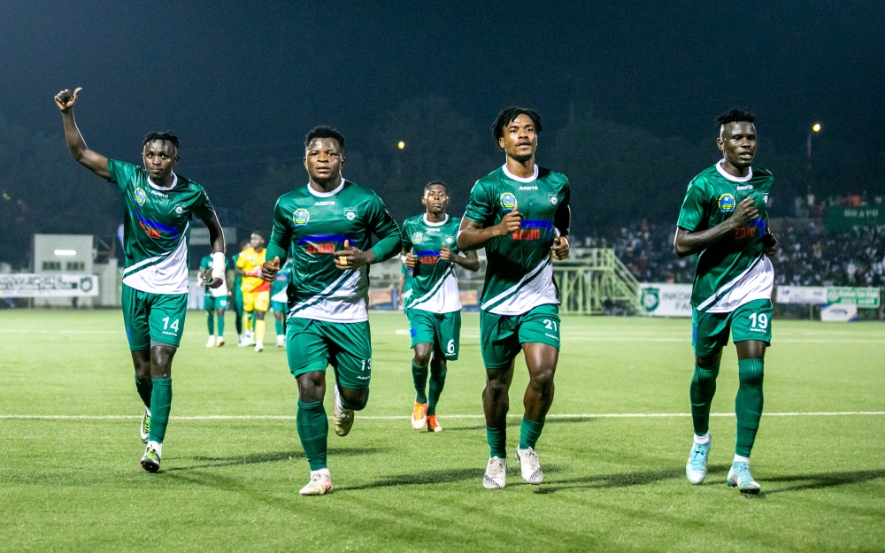 SC Kiyovu players celebrate a crucial win of 2-1 against Rayon Sports at Kigali stadium. Olivier Mugwiza
