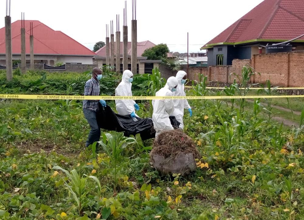 The body of the Congolese soldier was recovered before it was identified. Photo by Germain Nsanzimana
