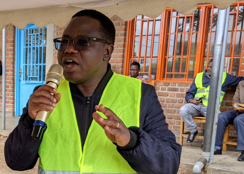 François Habitegeko, Governor of Western Province speaks to residents of Rubavu District how the  security is well maintained at the borders despite current tensions between Rwanda and DR Congo, on November 22.  Photo by Germain Nsanzimana