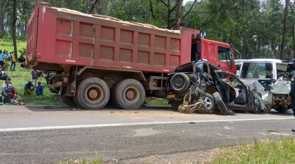 A scene of a fatal accident where a Howo truck collided with other vehicles in Kamonyi District. According to Rwanda National Police, a total of 1,971 people have been killed since 2020 because of road accidents countrywide. Courtesy, 