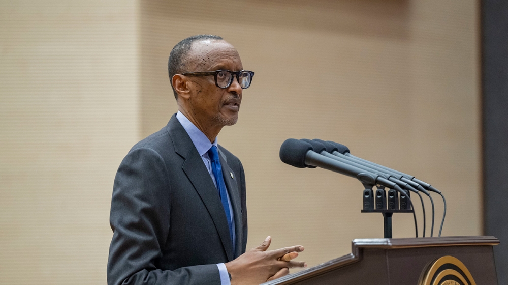President Paul Kagame addresses delegates during the swearing in of newly appointed Ministers of Health in Kigali on Wednesday, November 30. Photo by Village Urugwiro