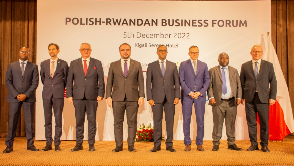 Minister of Foreign Affairs Vincent Biruta in a group photo with a delegation more than 20 business companies from Poland who are in Rwanda to explore trade and investment opportunities on Monday, on December 5. Courtesy