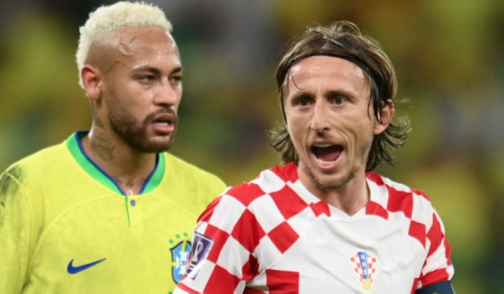 Croatia’s Luka Modric and Brazil’s Neymar during their quarterfinal match on December 9, 2022 [Annegret Hilse/Reuters]
