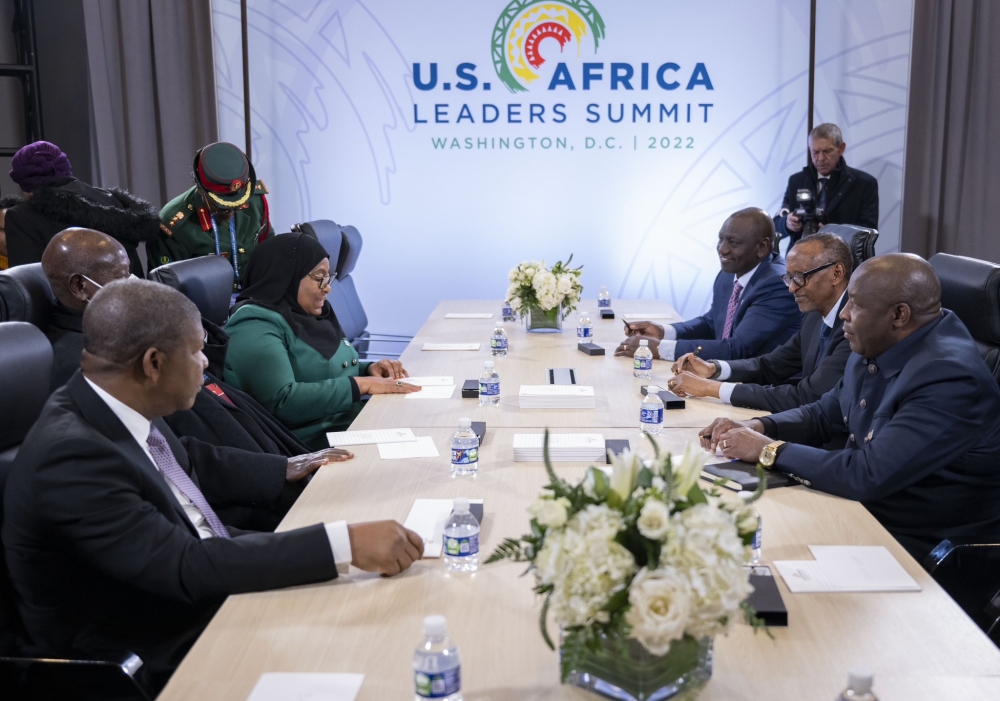 President Kagame takes part in a meeting convened by EAC Chair President and ICGLR Chair to review and exchange views on the full implementation of the Luanda Roadmap and Nairobi Process  in Washington D.C, United States on the sidelines of the US-Africa leaders summit. Photo: Village Urugwiro