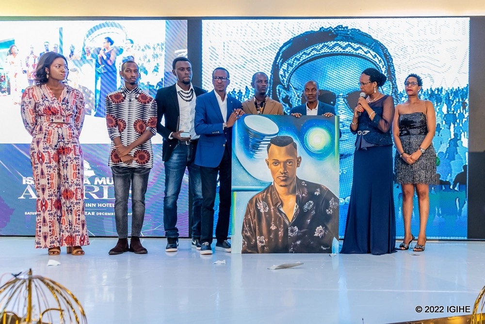 Yvan Buravan&#039;s family received prizes