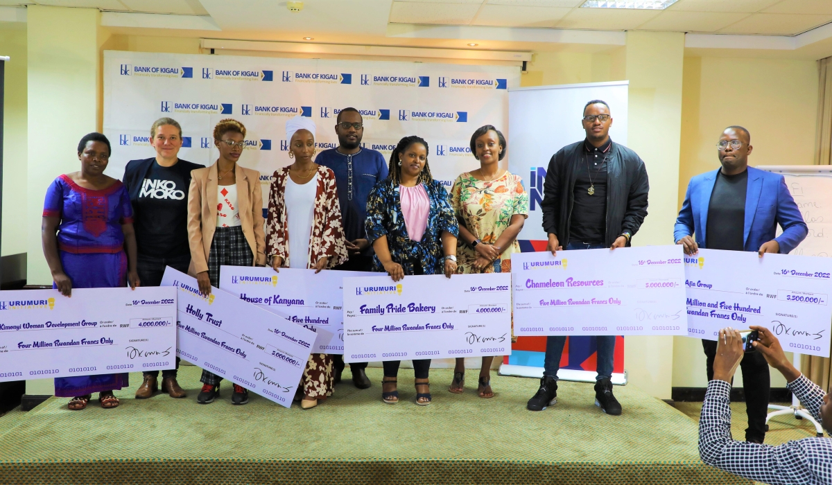 Bank of Kigali awarded six innovative Rwandan entrepreneurs a total of Rwf25 million to support their business growth coupled with business
development training offered by Inkomoko. Photos: Craish Bahizi.
