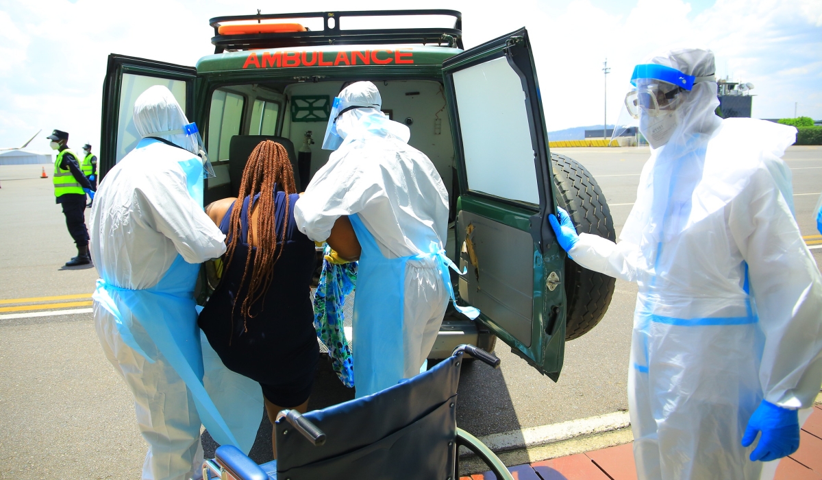 Health workers during Ebola simulation exercises that  took place at Kigali International Airport on Tuesday, November 1. Photo by Craish Bahizi