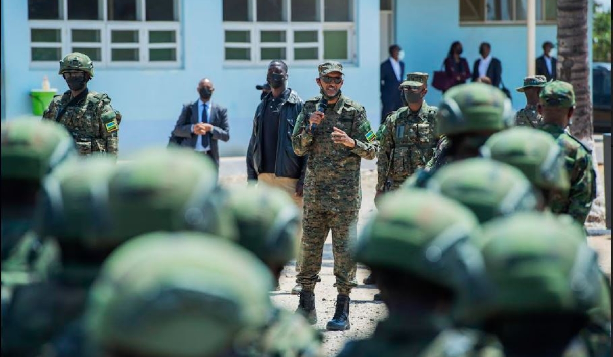 President Paul Kagame speaks to the Rwandan security force who were deployed in Cabo Delgado during his working visit to Mozambique on  September 24, 2021.  Photo by Village Urugwiro