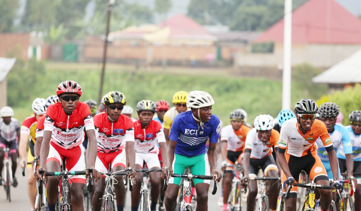 Local riders during Rwanda Cycling Cup race.  A total of 18 teams are expected to take part at the inaugural Nyanza Royal Race slated for Friday, December 30, in Nyanza District.Sam Ngendahimana