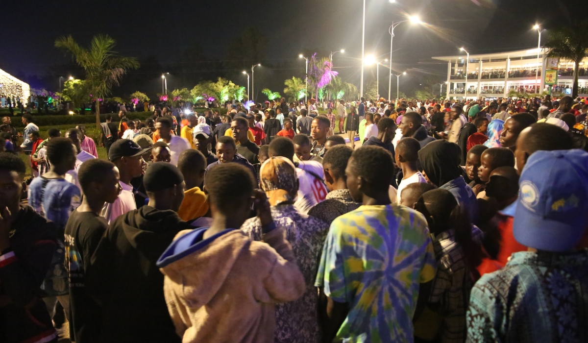 Hundreds of people gathered at KCC roundabout to watch how the celebrations roll.
