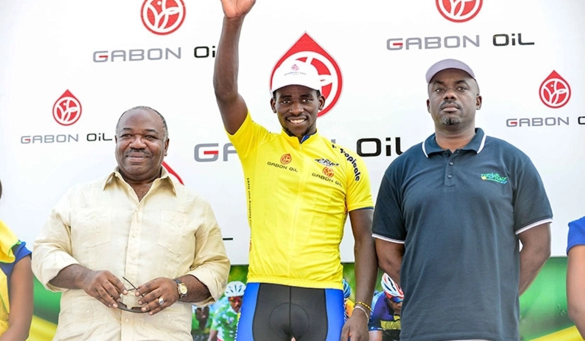 Gabonese President Ali Bongo Ondimba (L) presides over the awarding ceremony as Rwandan rider Joseph Areruya won La Tropicale in 2018. Areruya is among  six-man roster for the forthcoming La Tropicale Amissa Bongo 2023