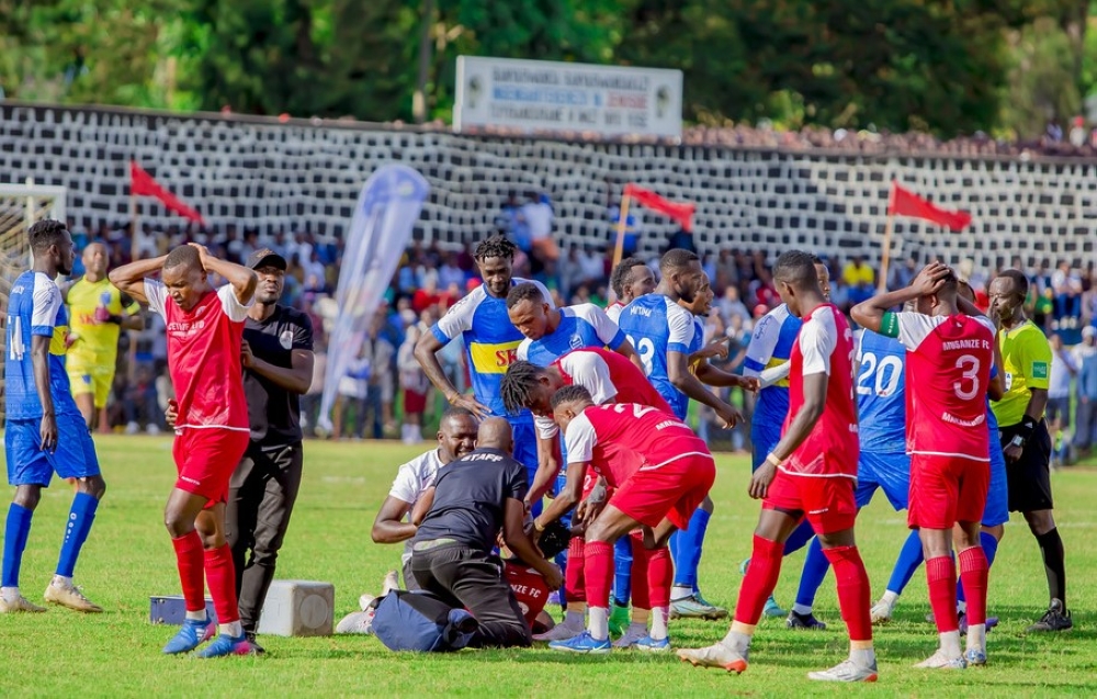 Musanze FC and Rayon Sports during the 2-0 first leg match at Ubworoherane stadium in Musanze. Photo by  Christophe Renzaho