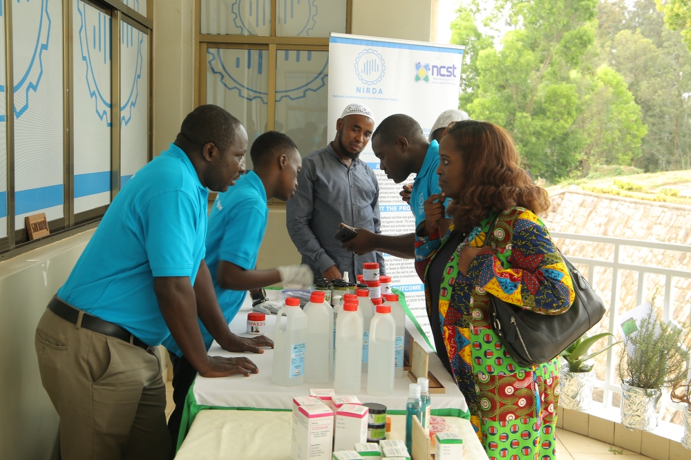 Visits tour a mini-exhibition of the products that were developed by NIRDA in Huye-based laboratory. Photos by Craish Bahizi
