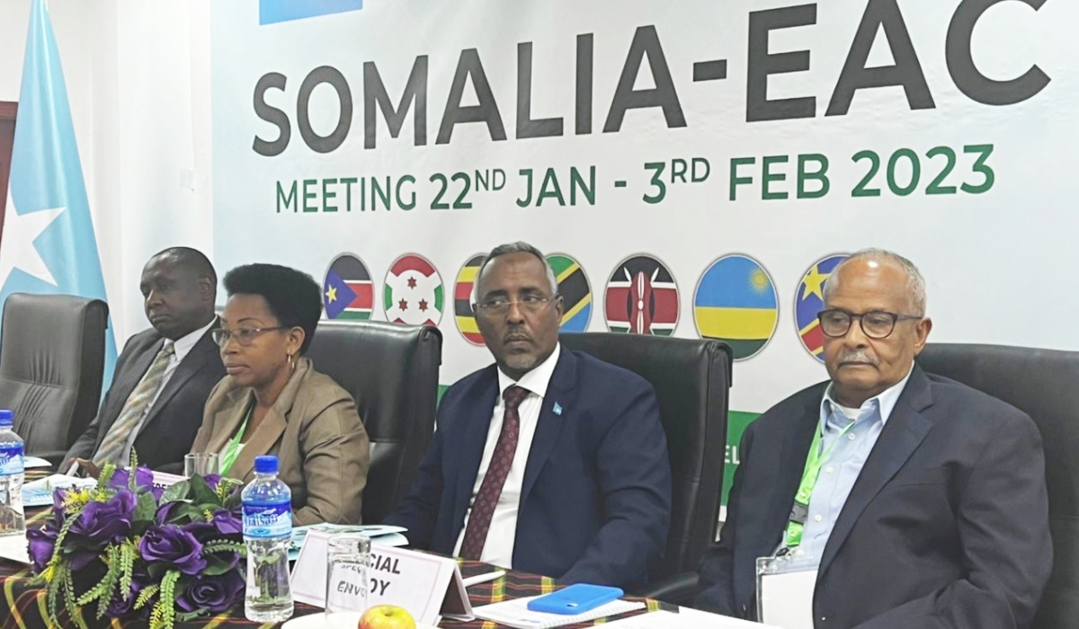EAC leaders during a meeting with Somalia representatives.President of Somalia, Hassan Sheikh Mohamud, rekindled his country’s request to join the bloc  on July 21, 2022,.