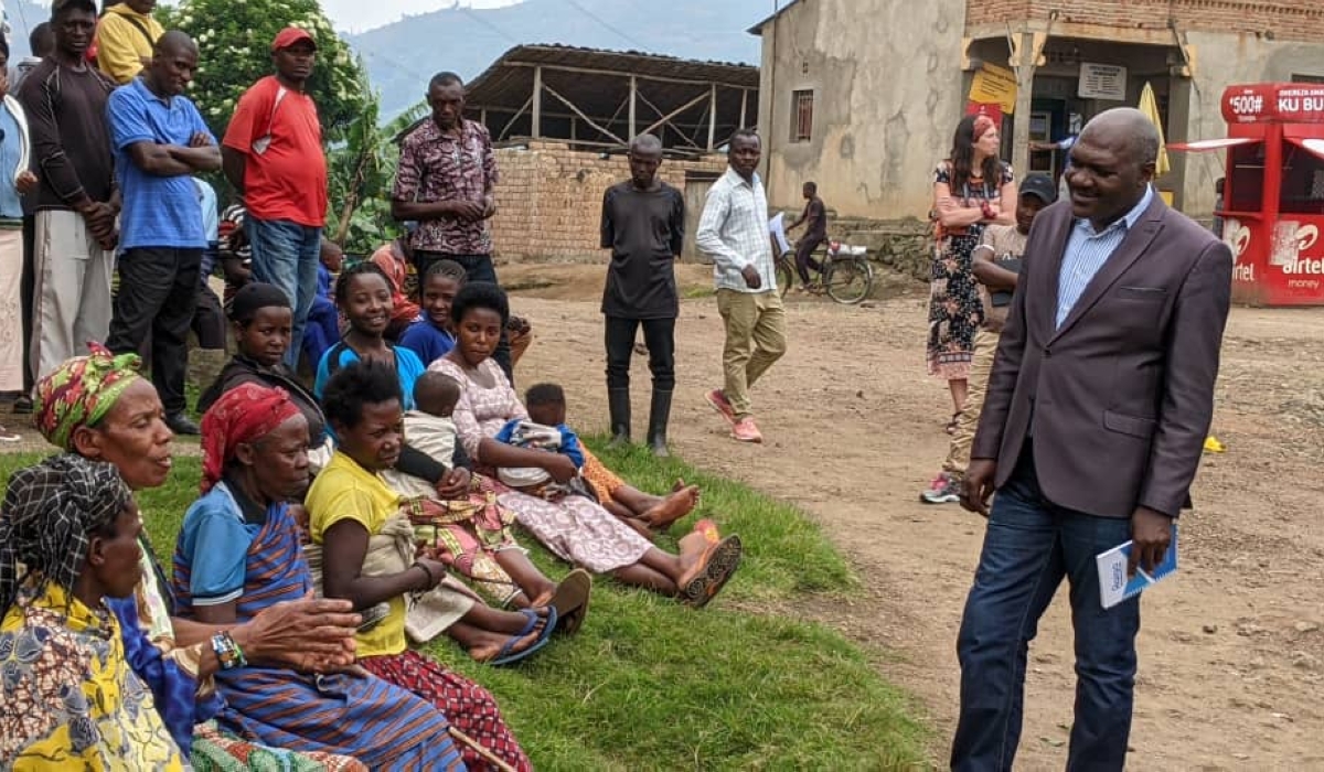 Members of Senatorial standing Committee on Political Affairs and Governance during upcountry tour to  assess public involvement in activities in which citizens are beneficiaries in Rubavu on January 24. Germain Nsanzimana