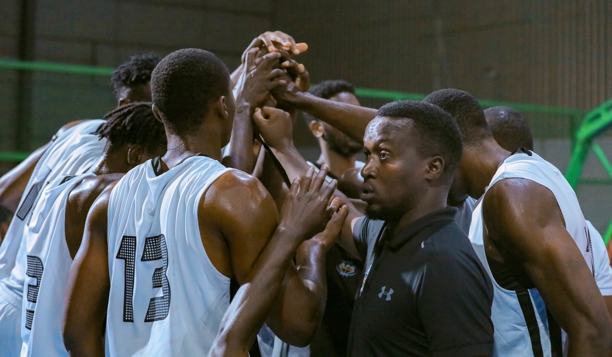 APR beat United Generation Basketball (UGB)  beat 97-54 during Friday’s Rwanda Basketball league game at STECOL. All photos by Dan Gatsinzi