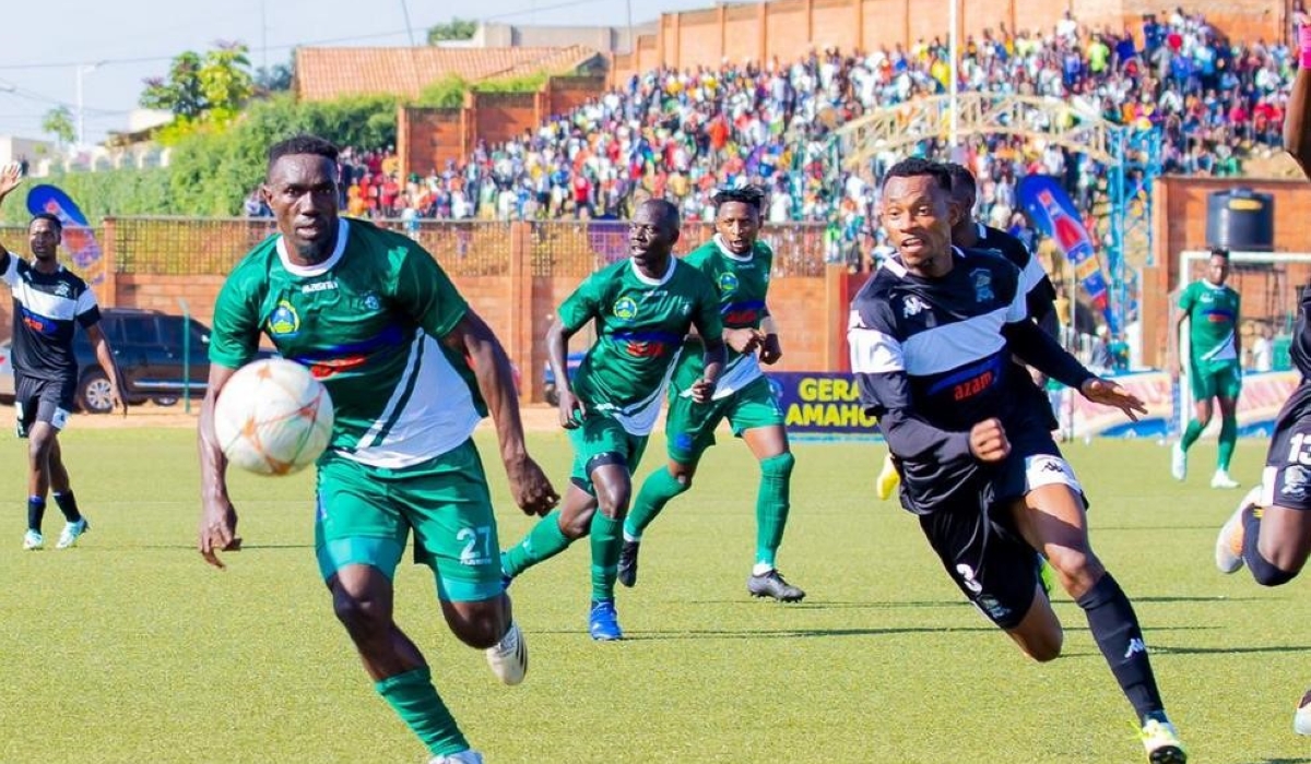 APR FC earned three important points to go top after a keenly contested Clement Niyigena scored a 93rd-minute winner to sink Kiyovu in a five-goal thriller. Julius Ntare
