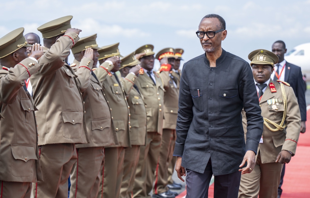 President Paul Kagame arriving in Bujumbura to join other Heads of State of the EAC for a meeting to evaluate the security situation in eastern DR Congo on Saturday, February 4. Photos by Urugwiro Village