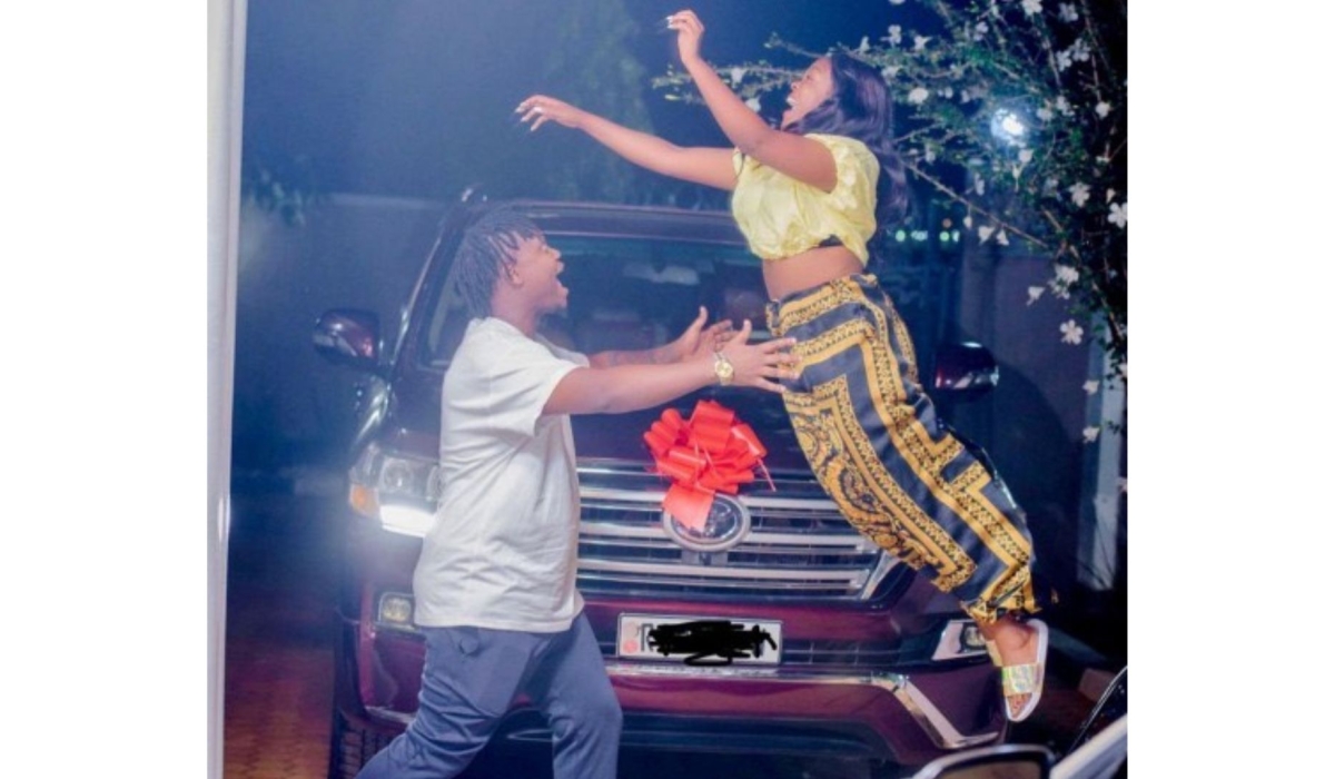 Bruce Melodie gifted his wife, Catherine Umuhoza, a classy Land Cruiser VX for her birthday on Sunday, February 5.