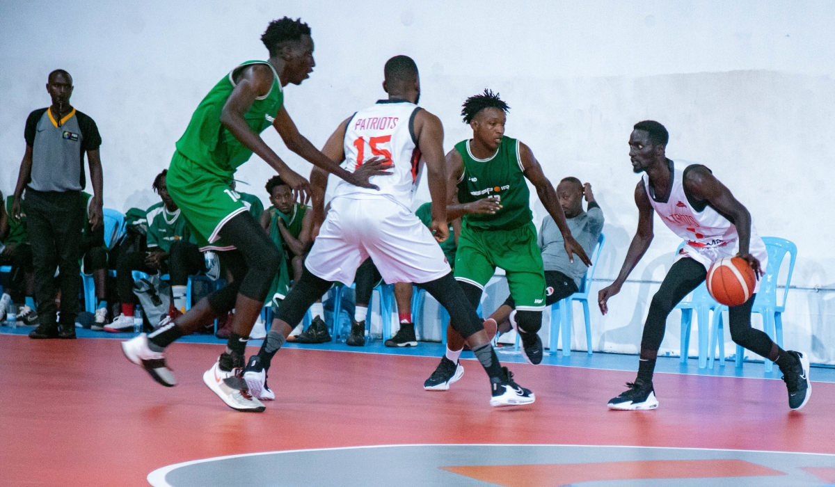 Patriots beat Espoir 83-61 at STECOL basketball court to finish the weekend at the summit of Rwanda basketball league. Photos by Dan Gatsinzi Kwizera 
