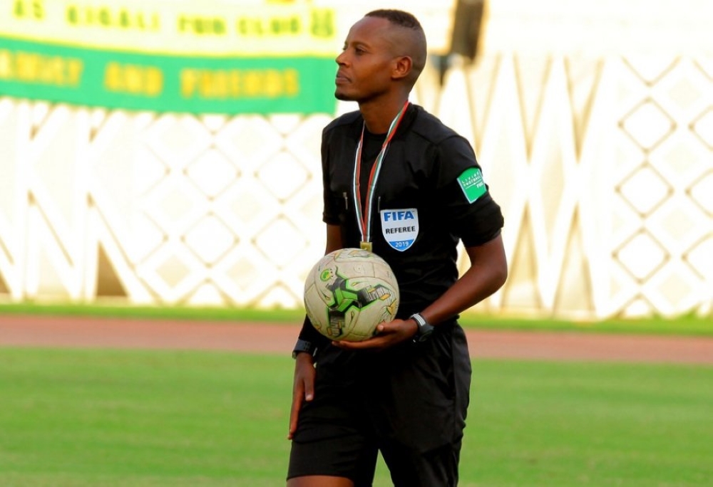 Rwandan international referee Nsoro Ruzindana will officiate at Sunday’s Rwandan derby as APR  host arch rivals Rayon Sports at Huye Stadium. Courtesy