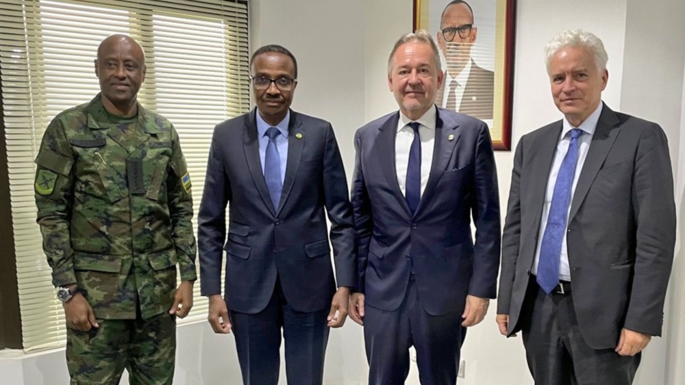 (L-R) Chief of Defence Staff (CDS), Gen Jean Bosco Kazura, Minister for Defence, Maj Gen Albert Murasira ,  Christoph Retzlaff, the Director for Sub-Saharan Africa and Sahel in the German Foreign Office and  Ambassador of the Federal Republic of Germany to Rwanda Dr. Thomas Kurz  pose for a photo after a meeting in Kigali. Courtesy