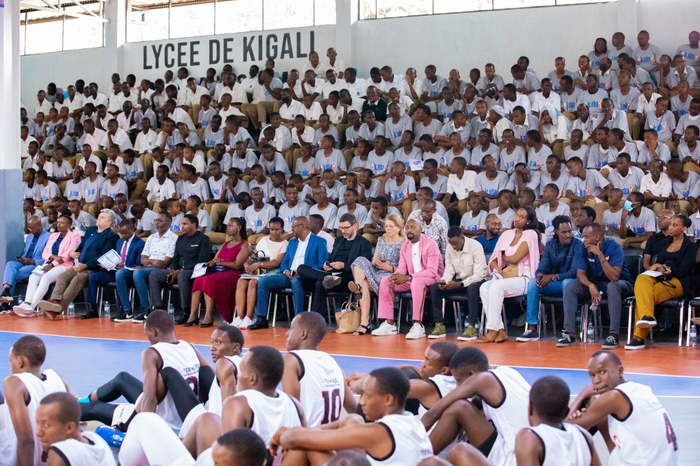 Expected  to benefit more than 4,000 youth from Kigali and the surrounding communities,the gymnasium will be hosting some games of the local league.
