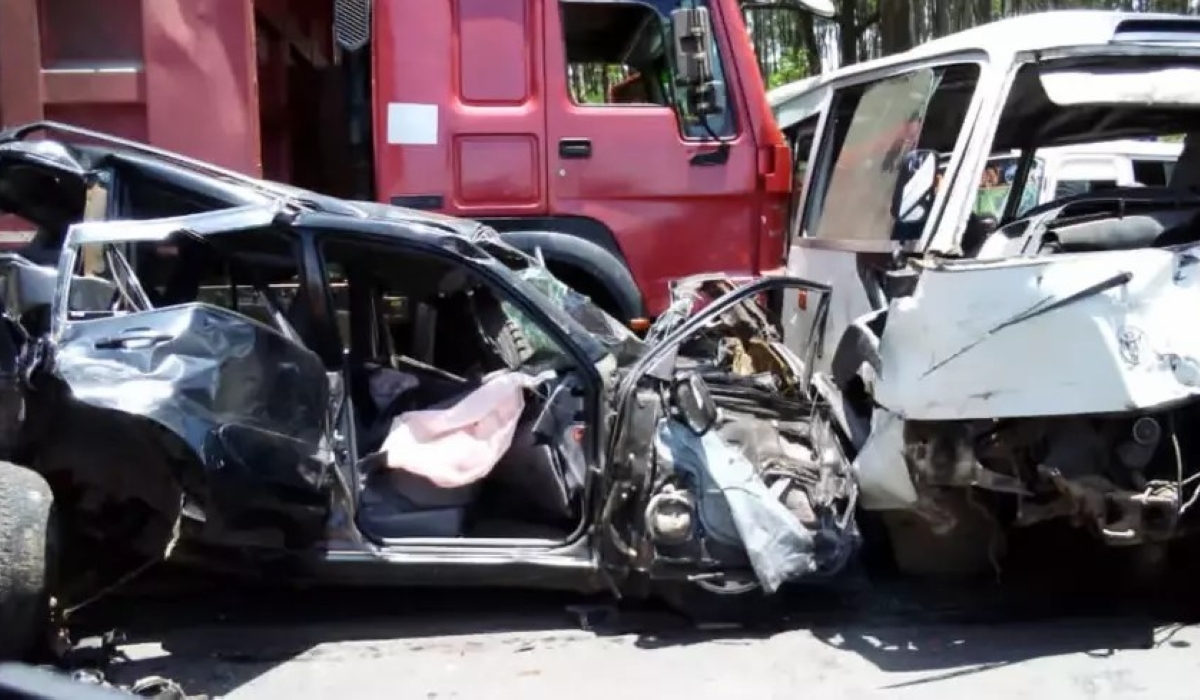A view of a horrible accident that happened in Kamonyi District on Friday ,April 8,2022.Rwanda plans to establish a school that will train truck drivers in a bid to reduce vehicle accidents.File