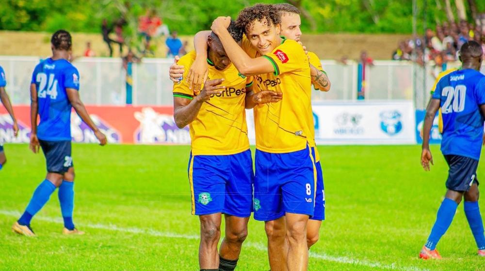 Rwandan international striker Meddie Kagere with his teammates during a 1-1 draw between his side Singida Big Stars and  FC Coastal Union on Sunday, March 12.