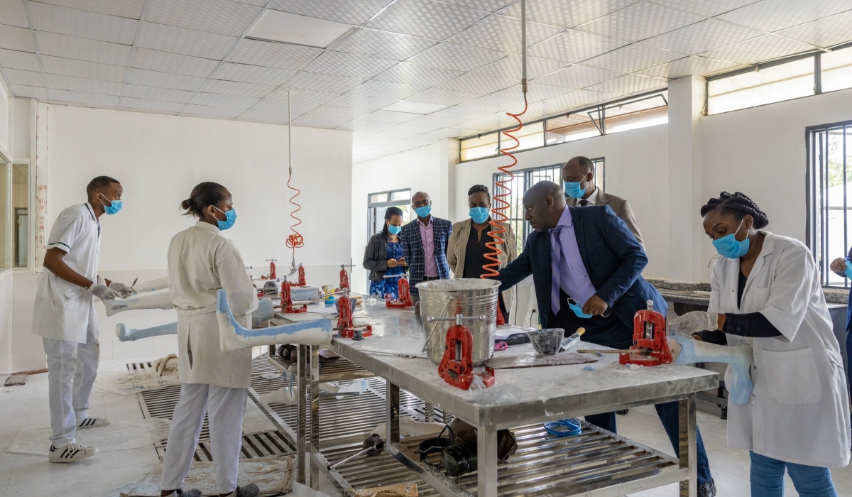 Minister of Health, Dr Sabin Nsanzimana flanked by UR officials tour the newly inaugurated physiotherapy and occupational therapy laboratory in Kigali on March 15. Courtesy