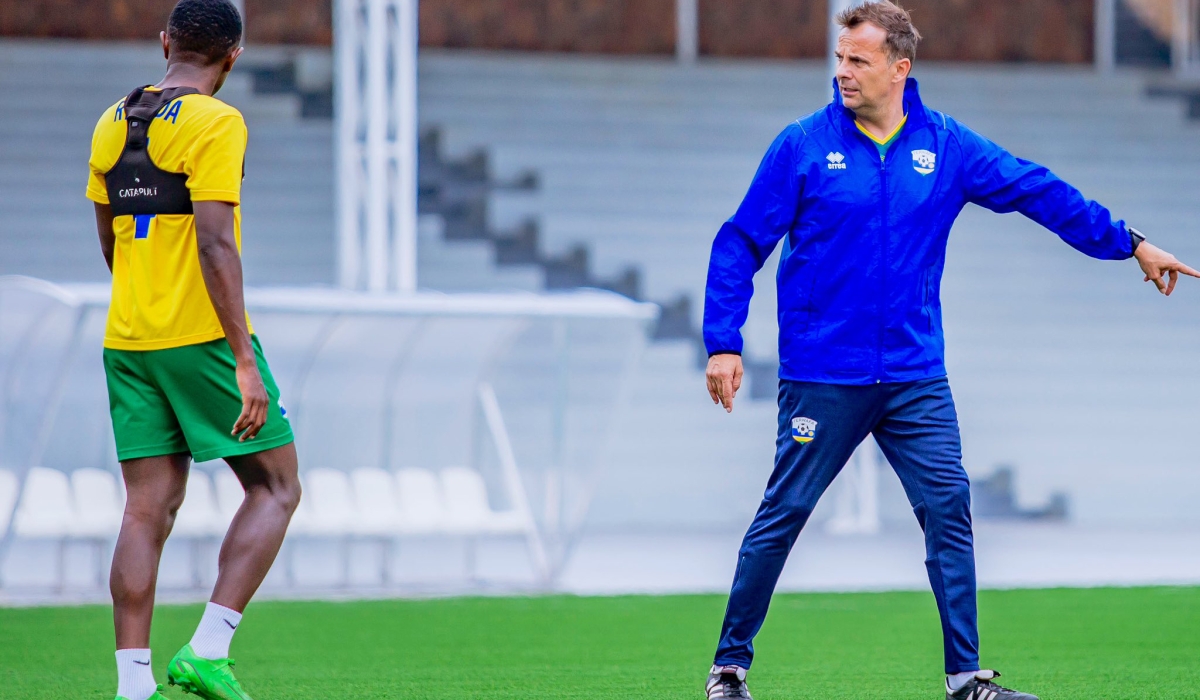 Amavubi head coach Carlos Alos Ferrer during a training session at Kigali Pele Stadium on March 27 ahead of Wednesday’s return leg clash against Benin. Courtesy