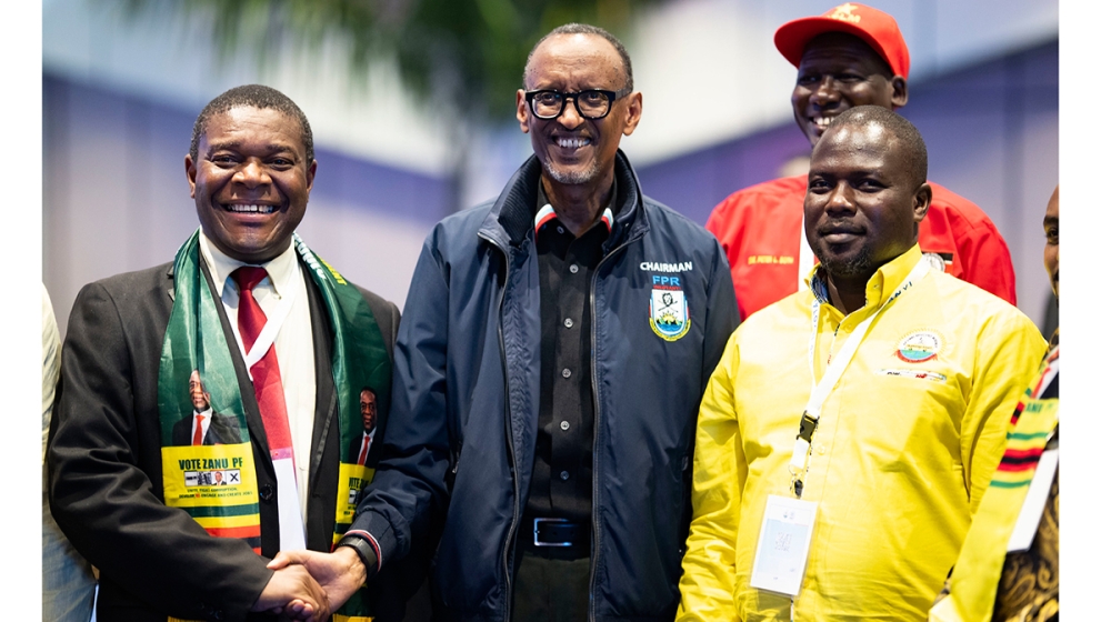 President Kagame poses for a photo with some of the representatives of different political parties from different countries who attended the RPF&#039; s  16th National Congress and celebrations of its 35th Anniversary. Village Urugwiro