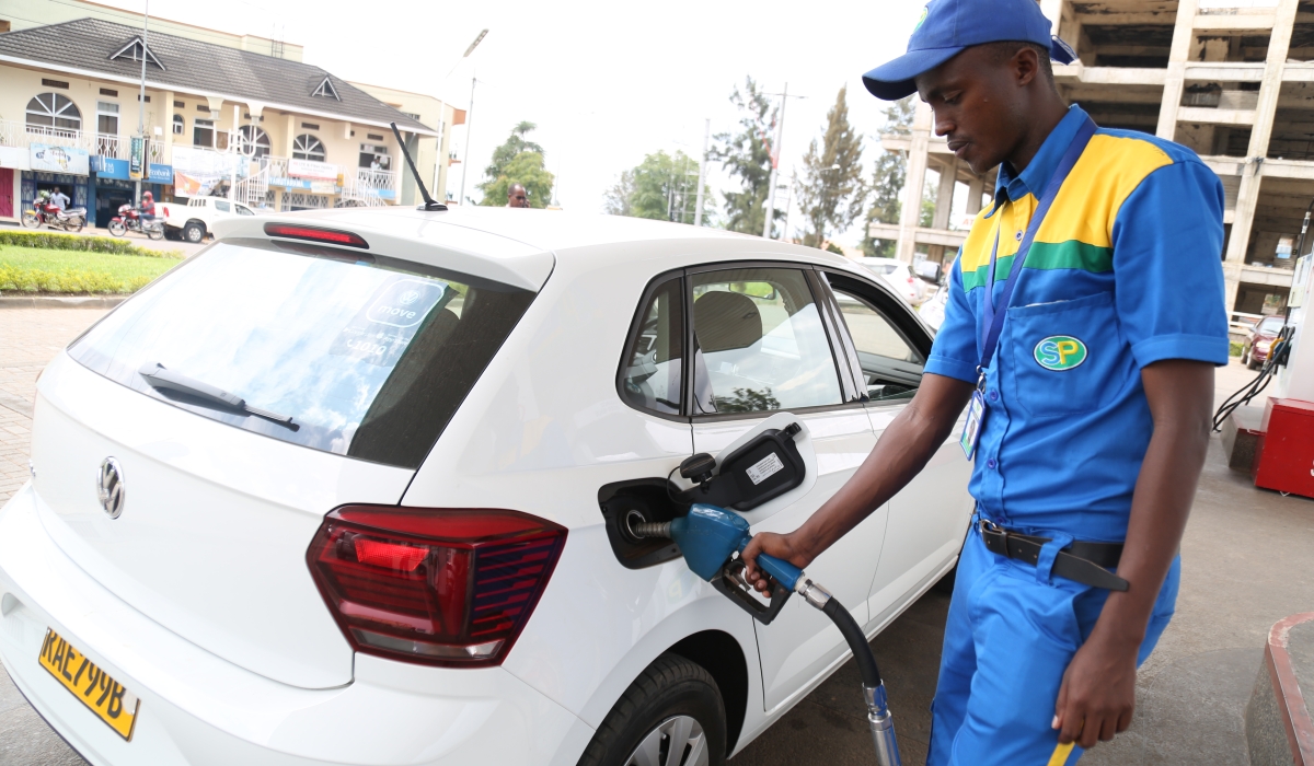 Newly announced prices for petroleum products will see a litre of gasoline costing Rwf1,528, down from 1,544. Photo by Sam Ngendahimana